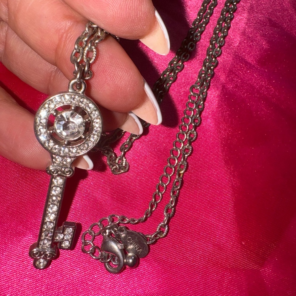 Key crystal necklace